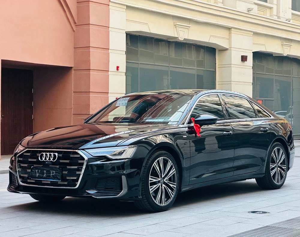 Audi A6L 2019 — фото автомобиля
