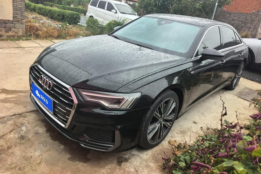 Audi A6L 2019 — фото автомобиля