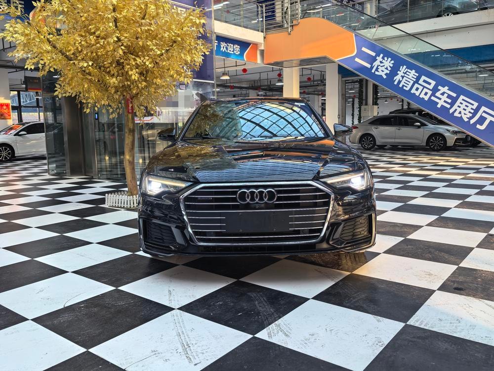 Audi A6L 2019 — фото автомобиля