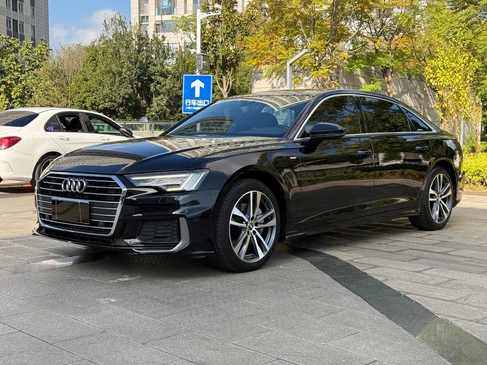 Audi A6L 2019 — фото автомобиля