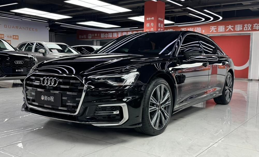 Audi A6L 2024 — фото автомобиля