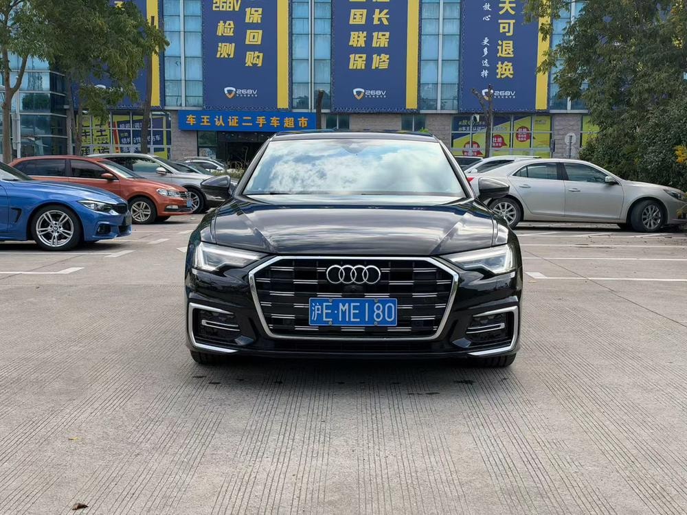 Audi A6L 2023 — фото автомобиля