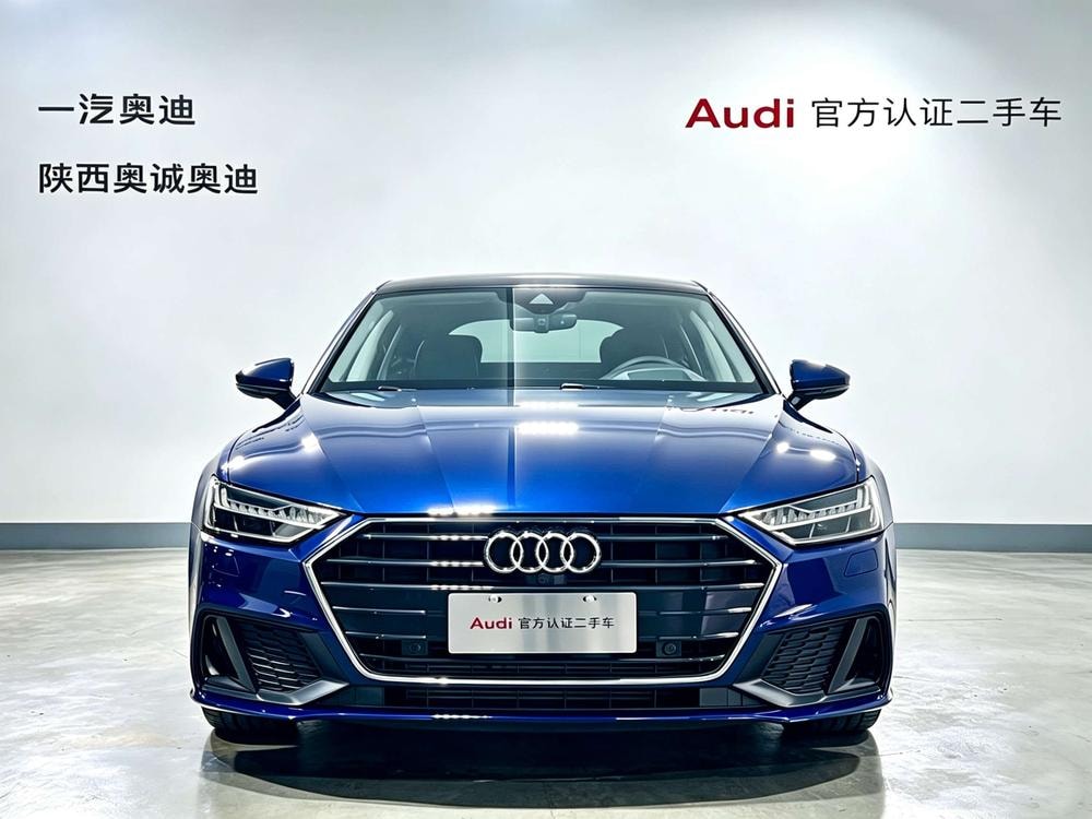 Audi A7 2021 — фото автомобиля