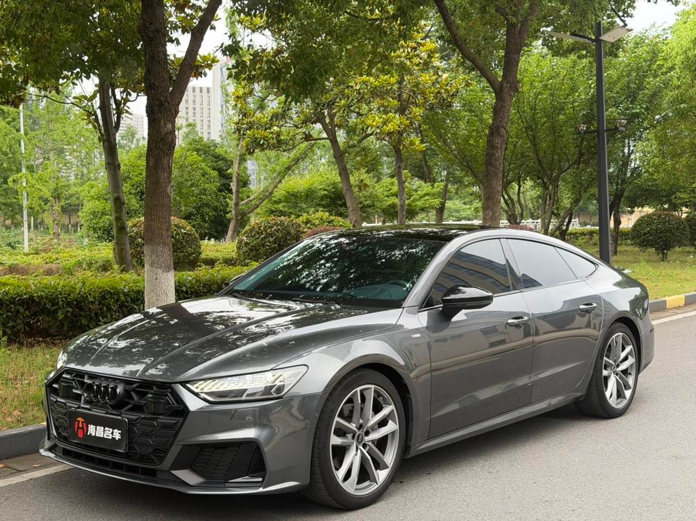 Audi A7 2024 — фото автомобиля