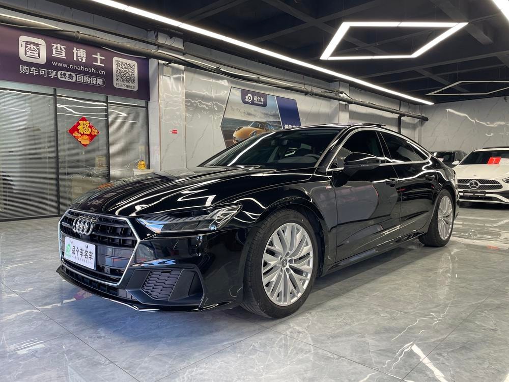 Audi A7 2021 — фото автомобиля 1