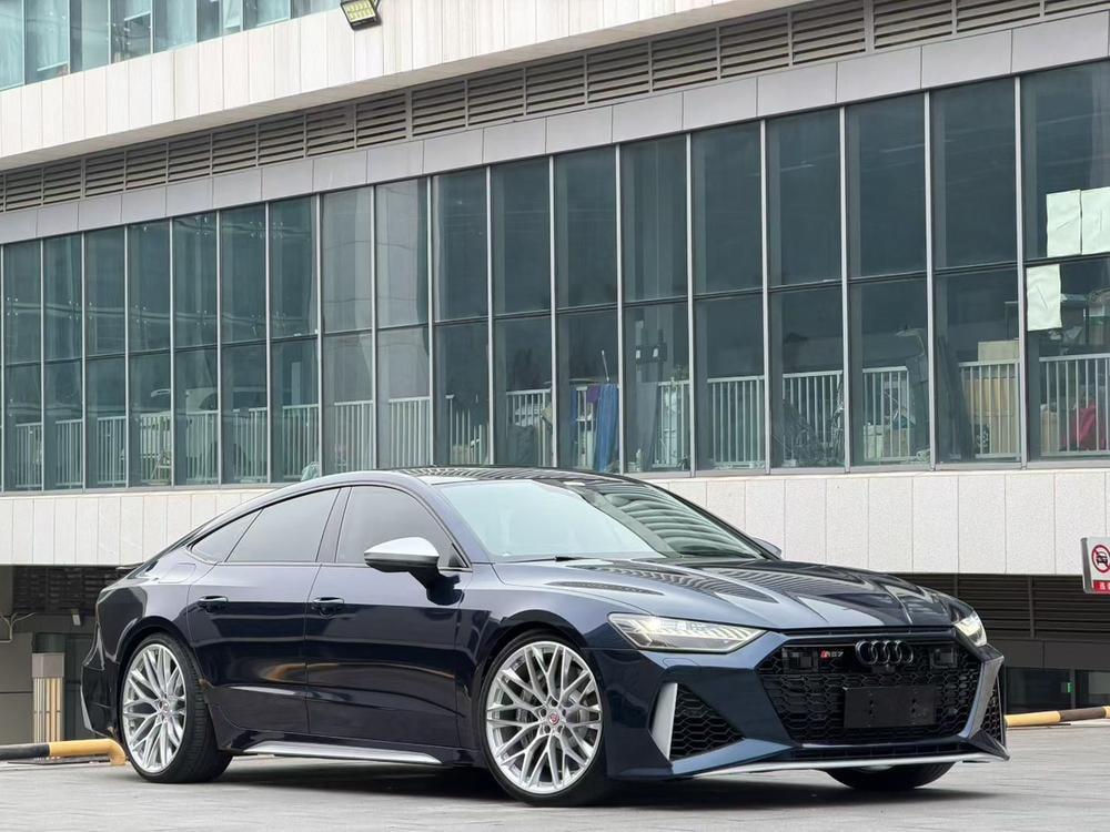 Audi A7 2019 — фото автомобиля