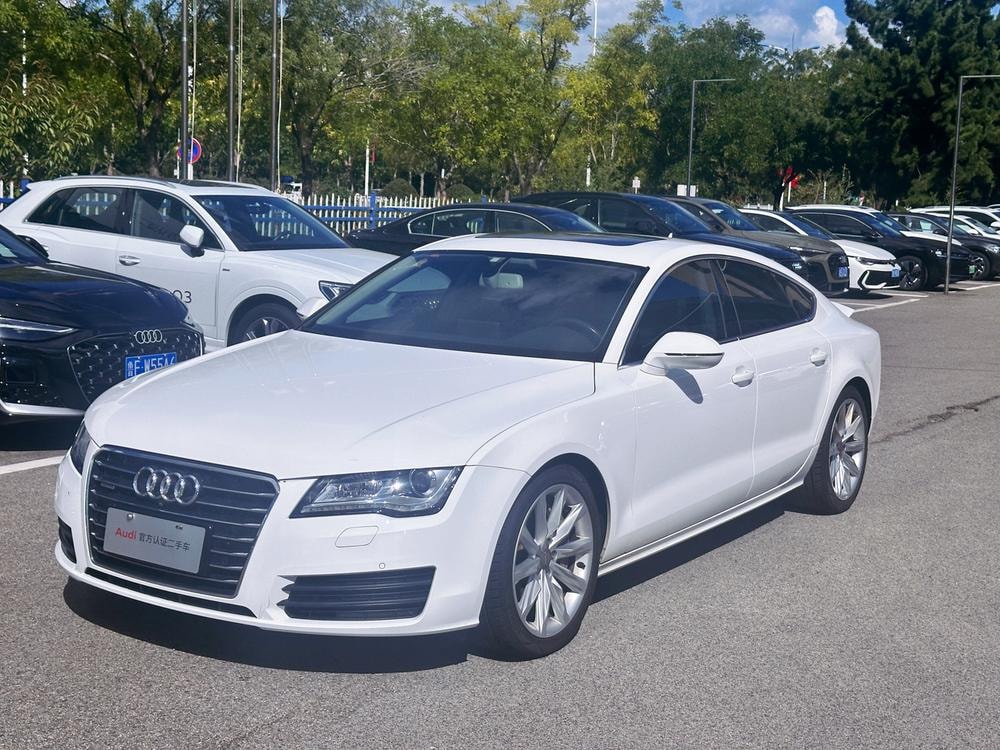 Audi A7 2014 — фото автомобиля