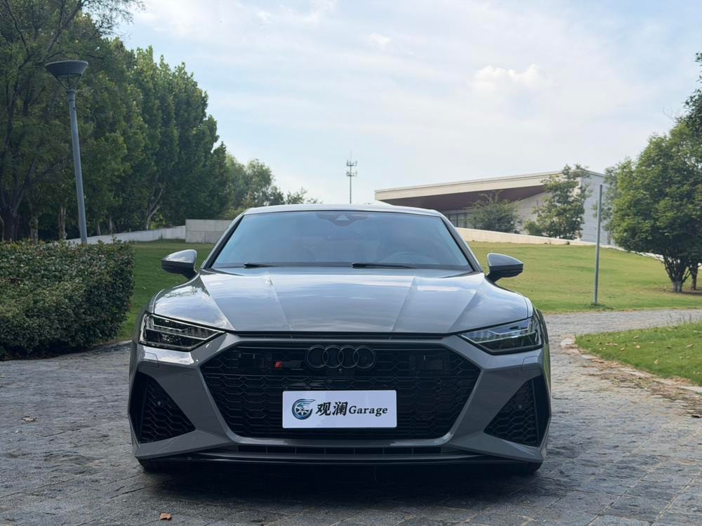 Audi A7 2019 — фото автомобиля