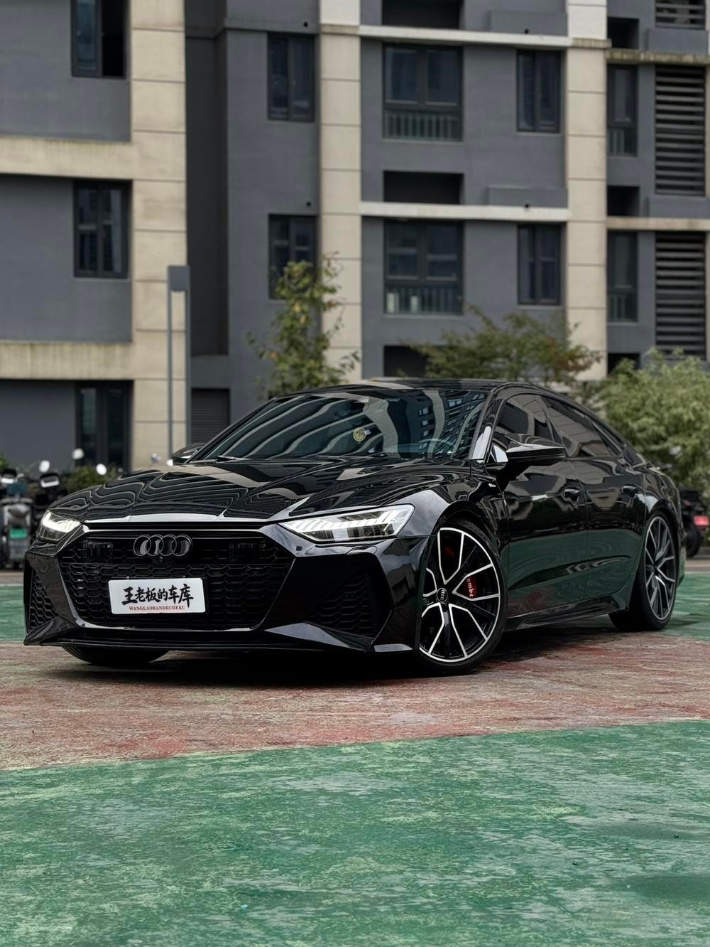 Audi A7 2022 — фото автомобиля