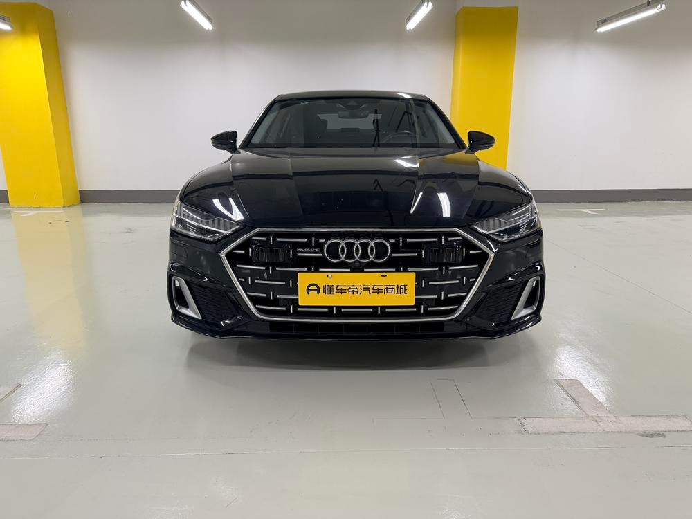 Audi A7L 2024 — фото автомобиля