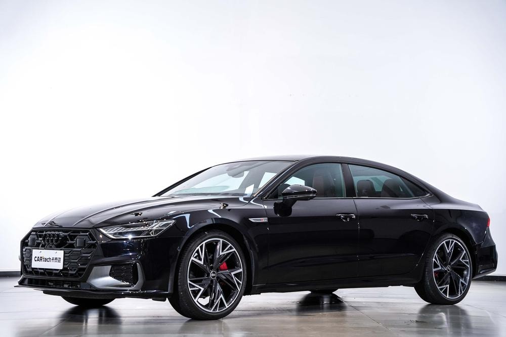 Audi A7L 2024 — фото автомобиля