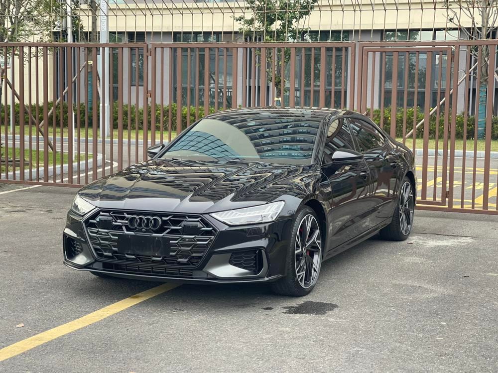 Audi A7L 2024 — фото автомобиля