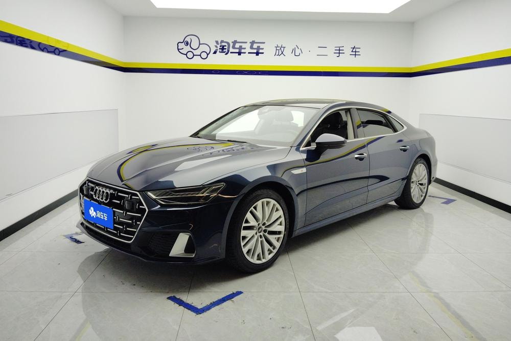 Audi A7L 2024 — фото автомобиля