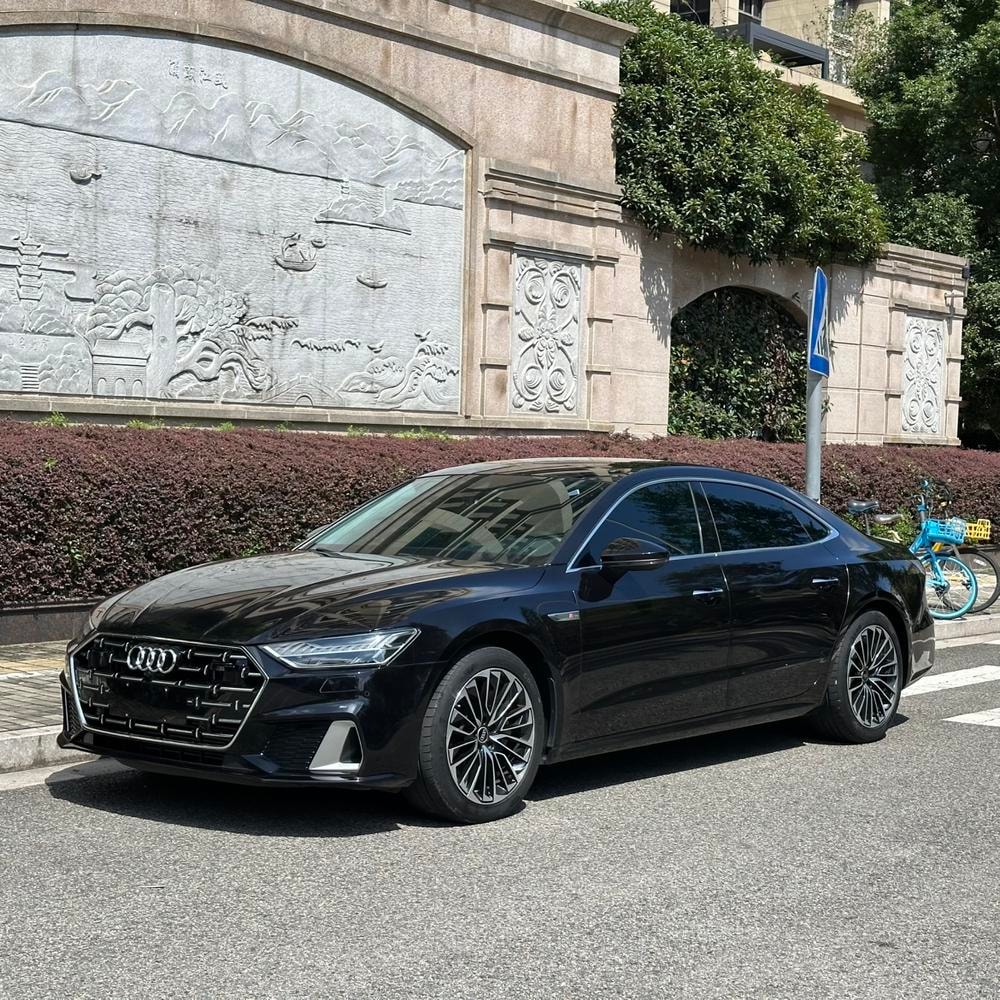 Audi A7L 2024 — фото автомобиля