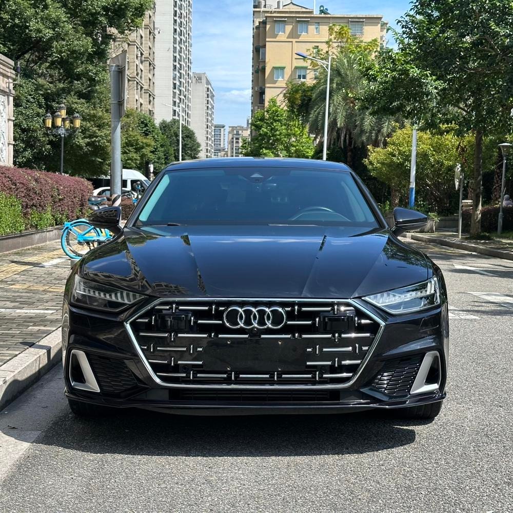 Audi A7L 2024 — фото автомобиля
