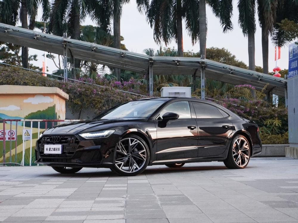 Audi A7L 2024 — фото автомобиля 1