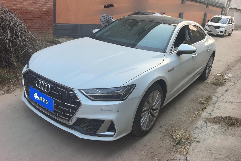 Audi A7L 2024 — фото автомобиля