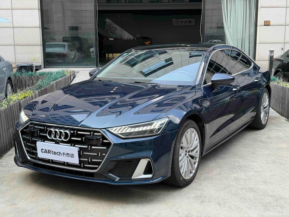 Audi A7L 2024 — фото автомобиля