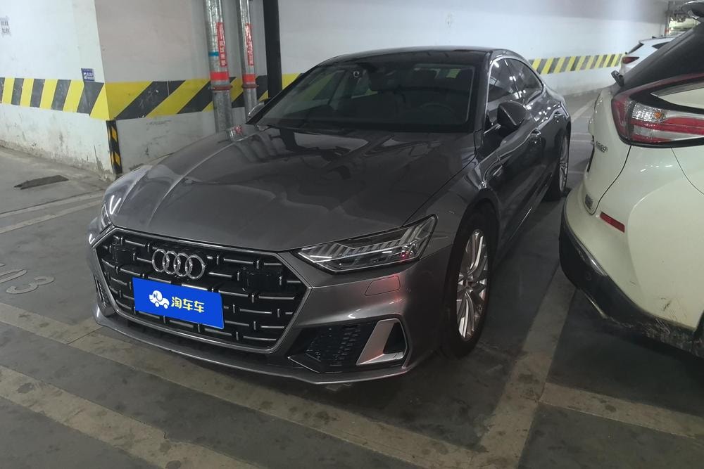 Audi A7L 2022 — фото автомобиля
