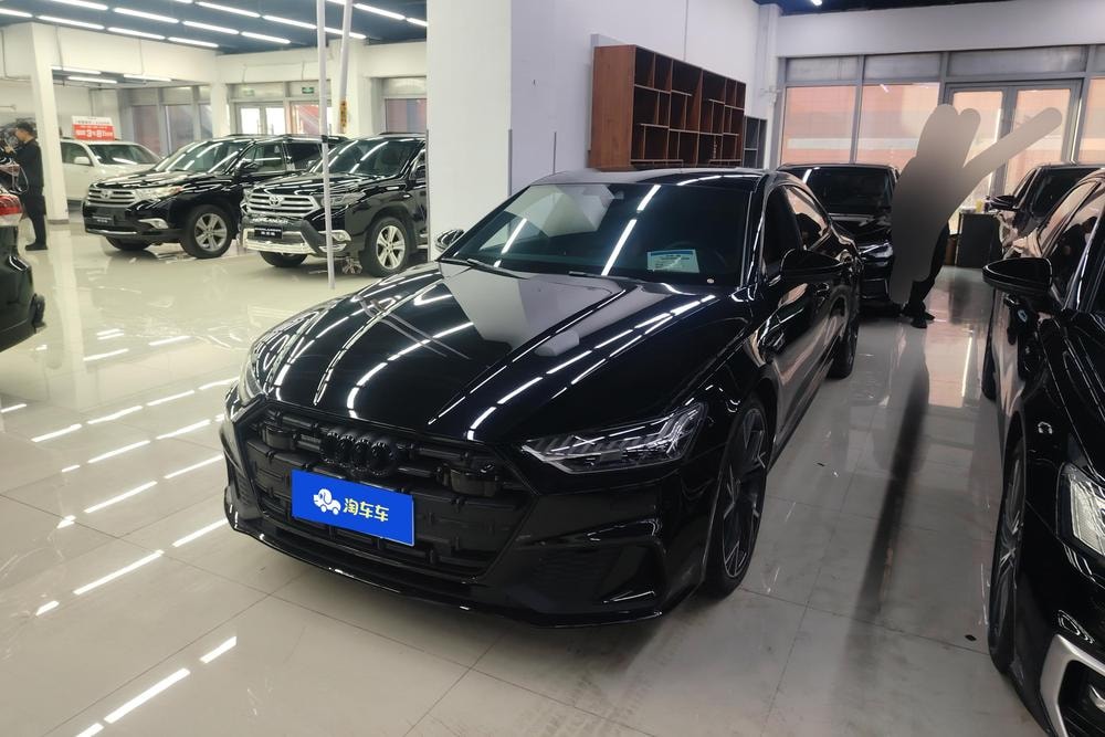 Audi A7L 2023 — фото автомобиля