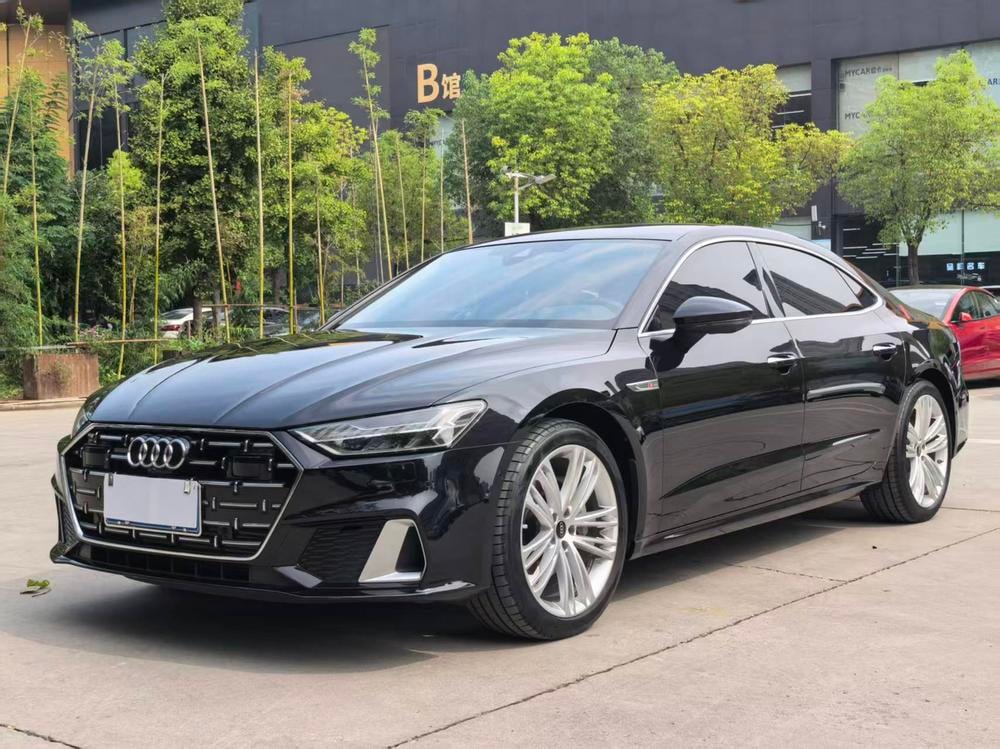 Audi A7L 2025 — фото автомобиля