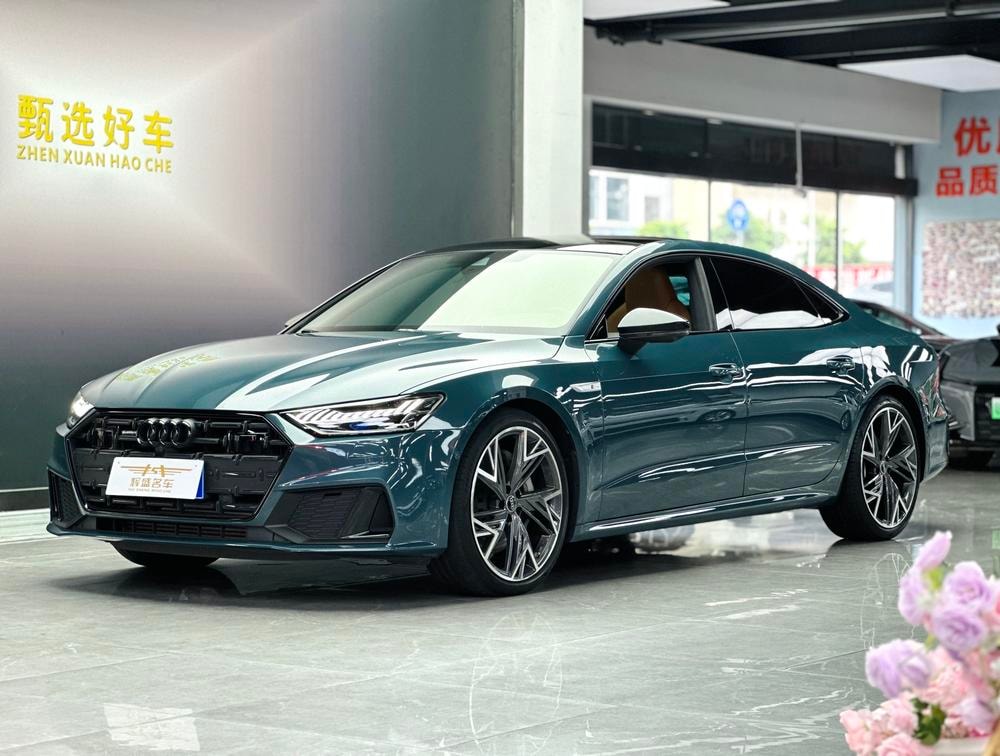 Audi A7L 2022 — фото автомобиля