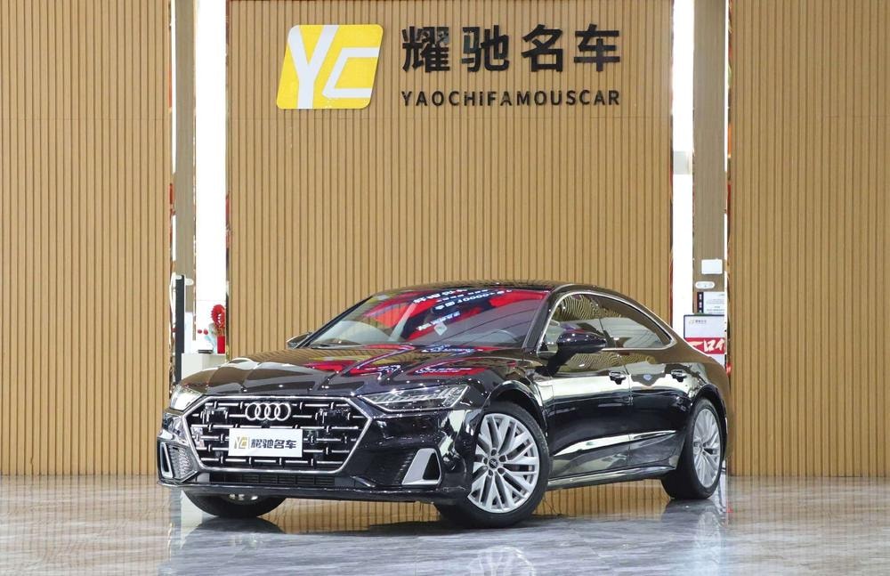 Audi A7L 2024 — фото автомобиля