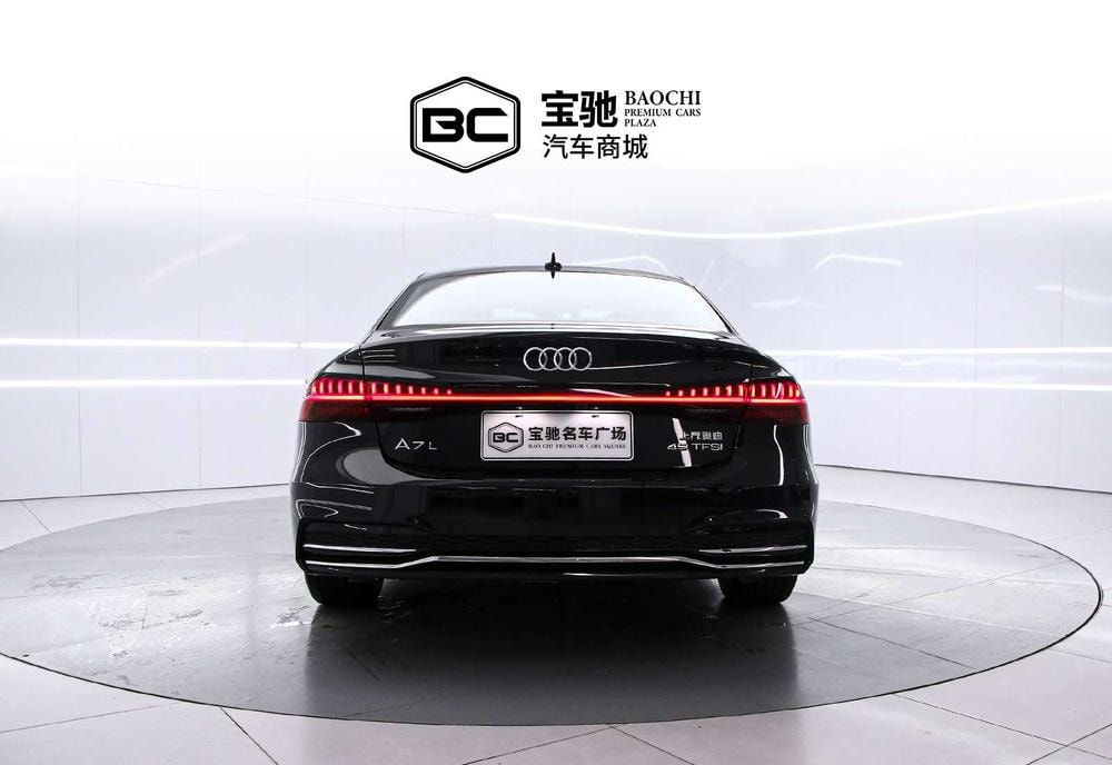 Audi A7L 2024 — фото автомобиля