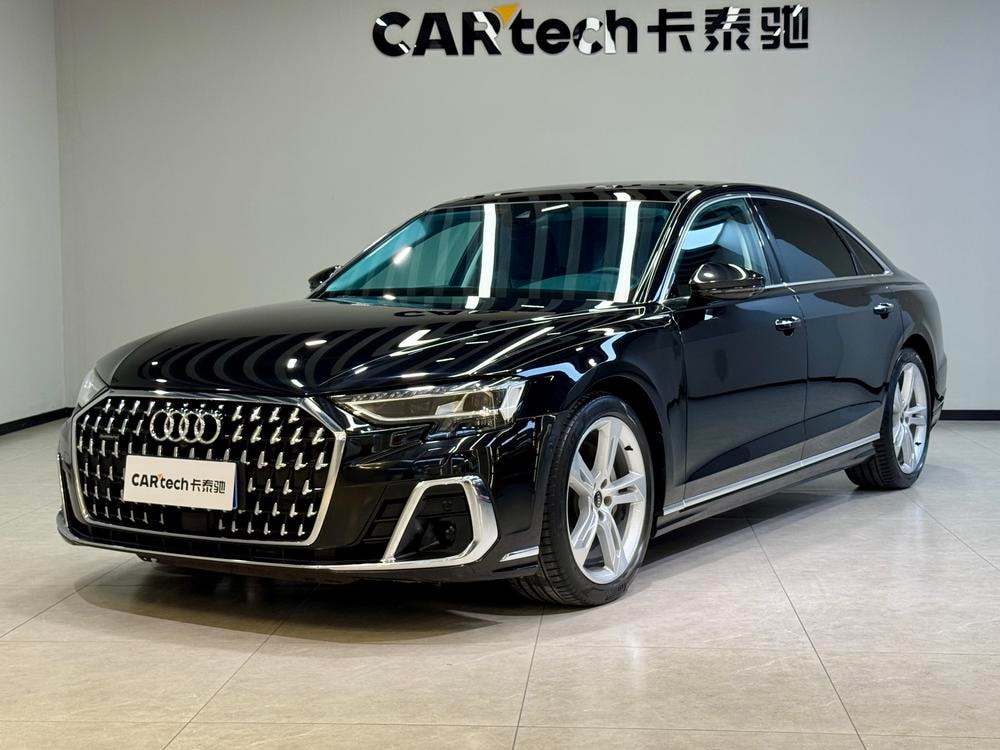 Audi A8 2023 — фото автомобиля