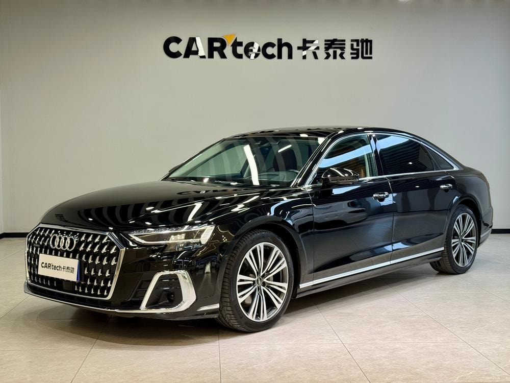 Audi A8 2023 — фото автомобиля
