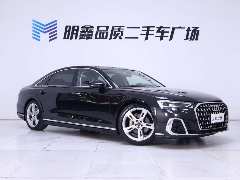 Audi A8 2023 — фото автомобиля