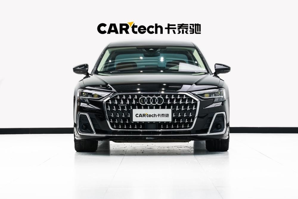 Audi A8 2024 — фото автомобиля
