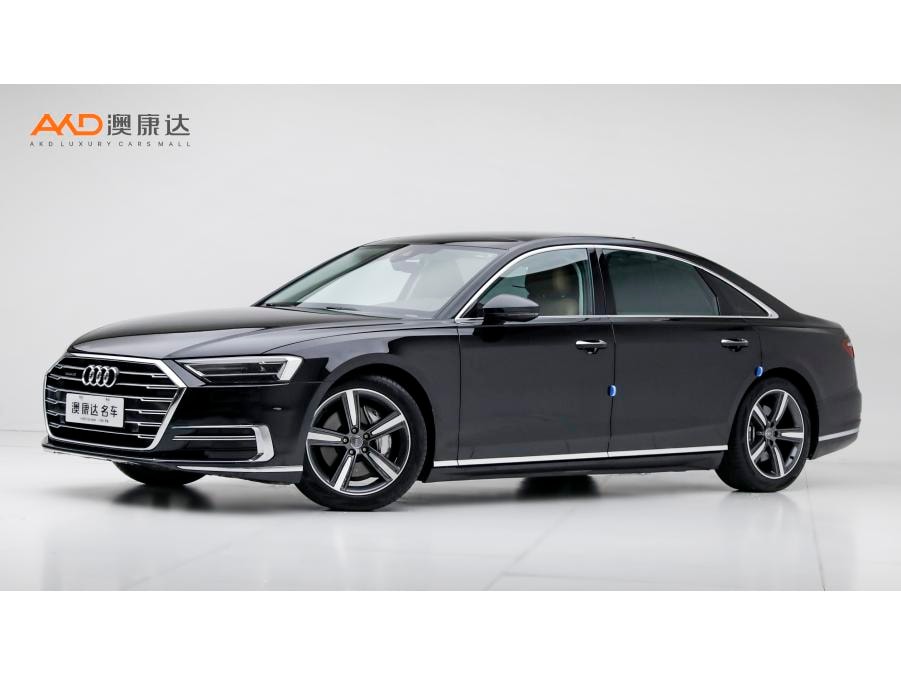 Audi A8 2019 — фото автомобиля