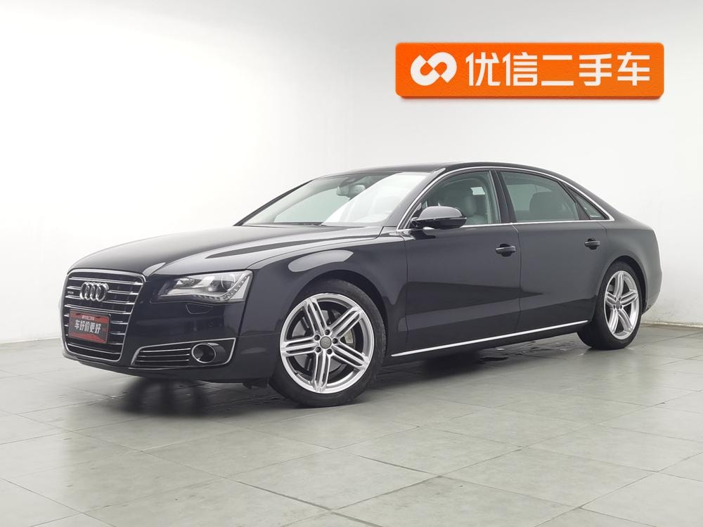 Audi A8 2013 — фото автомобиля 1