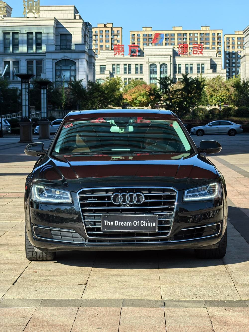 Audi A8 2017 — фото автомобиля 1