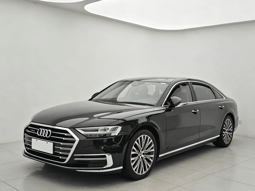 Audi A8 2019 — фото автомобиля