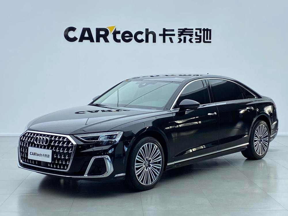 Audi A8 2024 — фото автомобиля