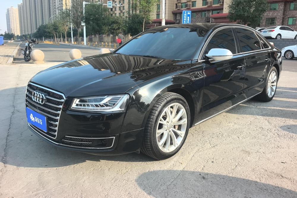 Audi A8 2013 — фото автомобиля 1