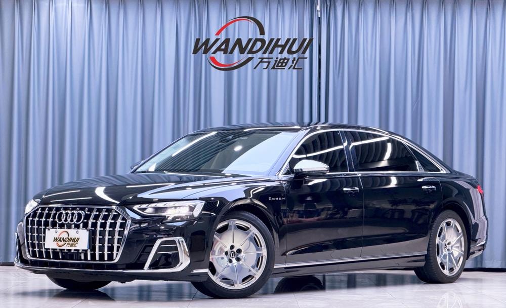 Audi A8 2022 — фото автомобиля