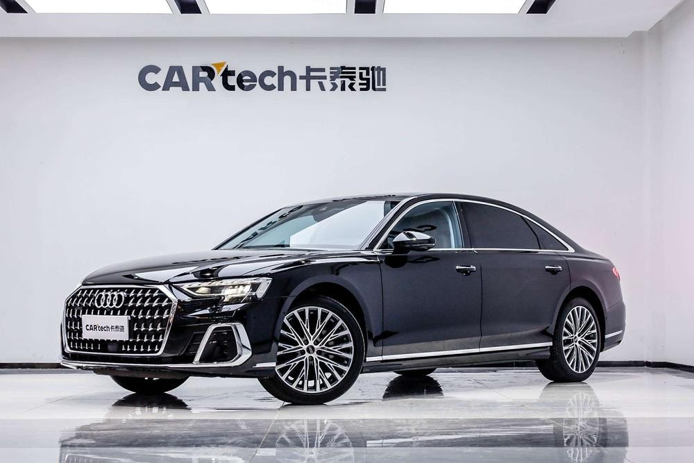 Audi A8 2023 — фото автомобиля 1