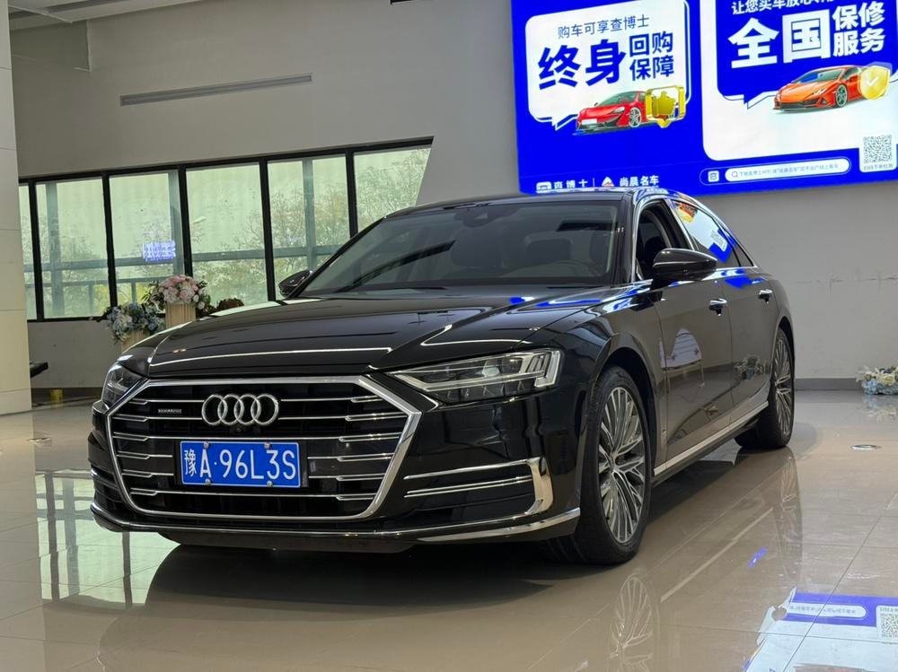 Audi A8 2019 — фото автомобиля