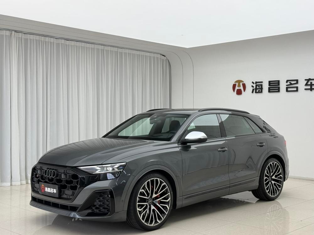 Audi 奥迪SQ8 2026 — фото автомобиля 1