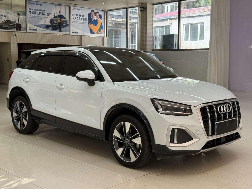Audi Q2L 2022 — фото автомобиля 1