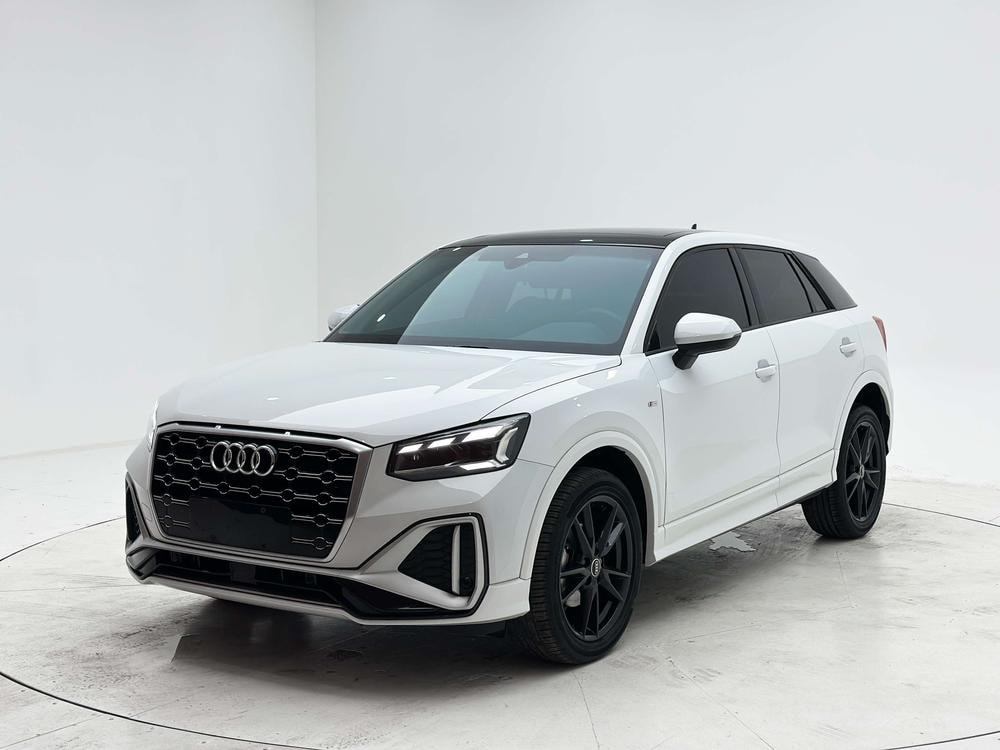Audi Q2L 2022 — фото автомобиля 1