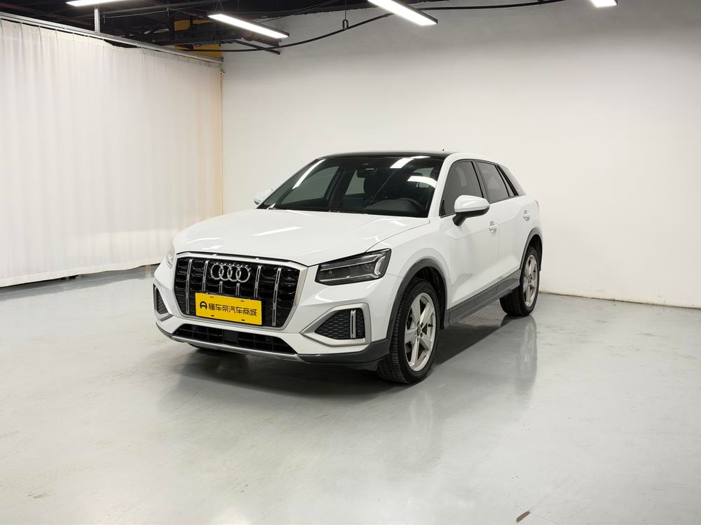 Audi Q2L 2022 — фото автомобиля