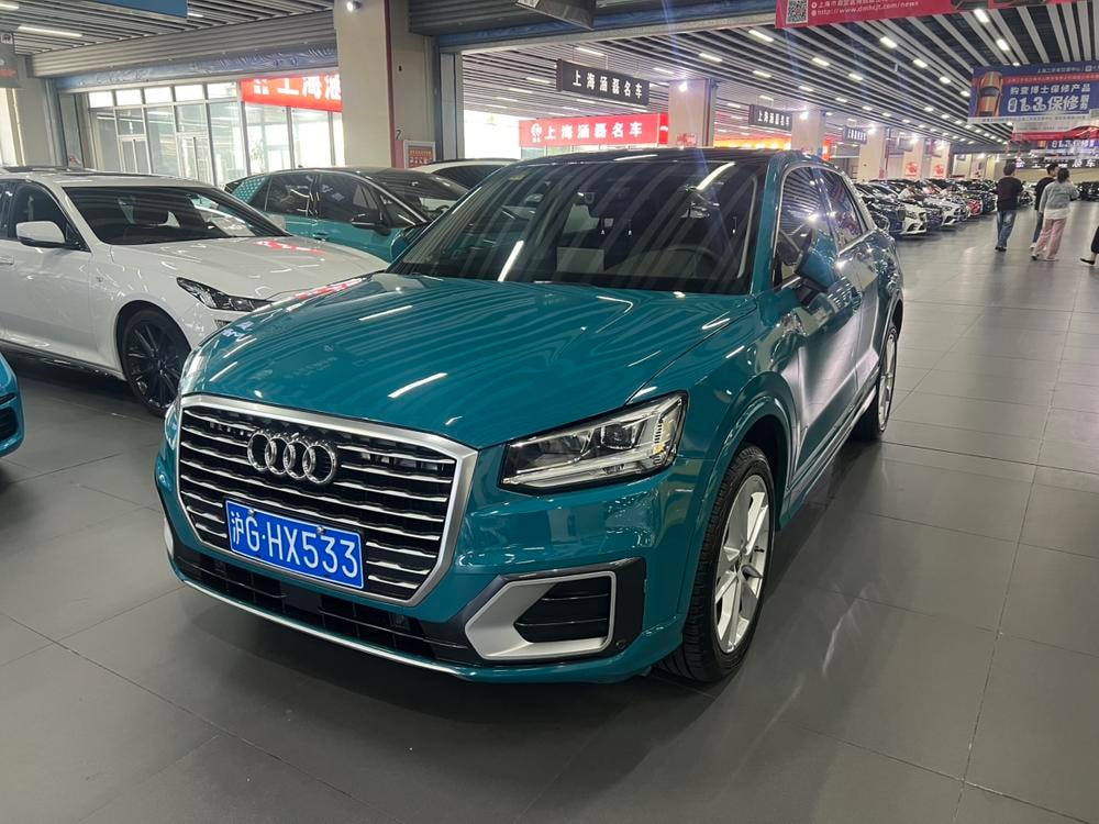 Audi Q2L 2018 — фото автомобиля