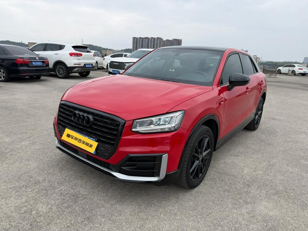 Audi Q2L 2018 — фото автомобиля