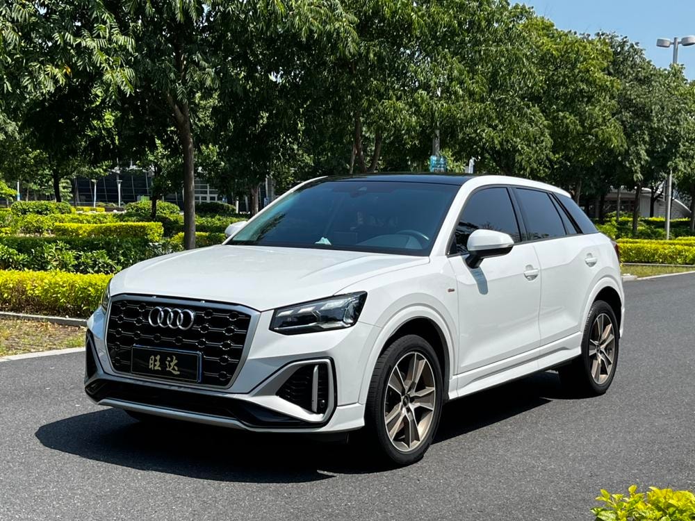 Audi Q2L 2022 — фото автомобиля