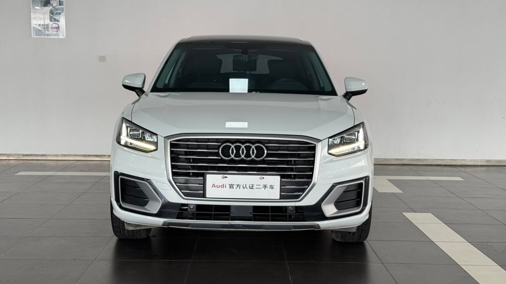 Audi Q2L 2021 — фото автомобиля