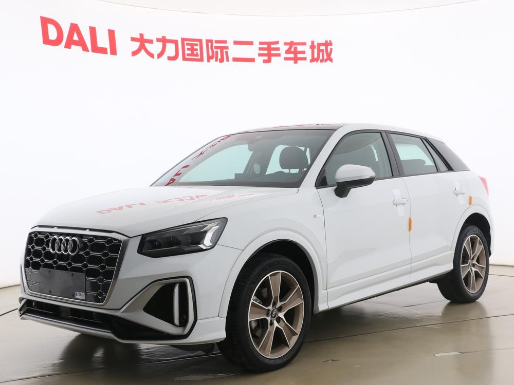 Audi Q2L 2022 — фото автомобиля 1